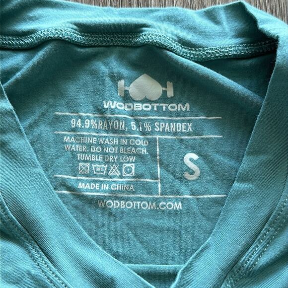 WodBottom High Low Muscle Tank Top High Neck Blue Size Small - Picture 3 of 4